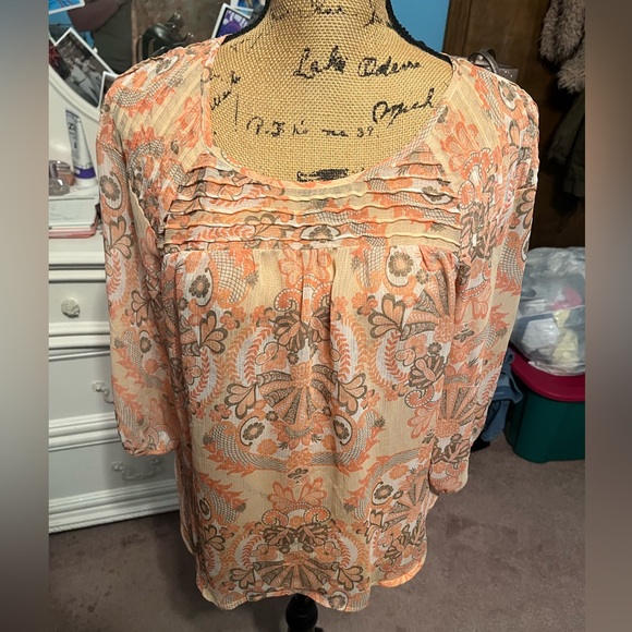 Orange designed blouse - Picture 1 of 2